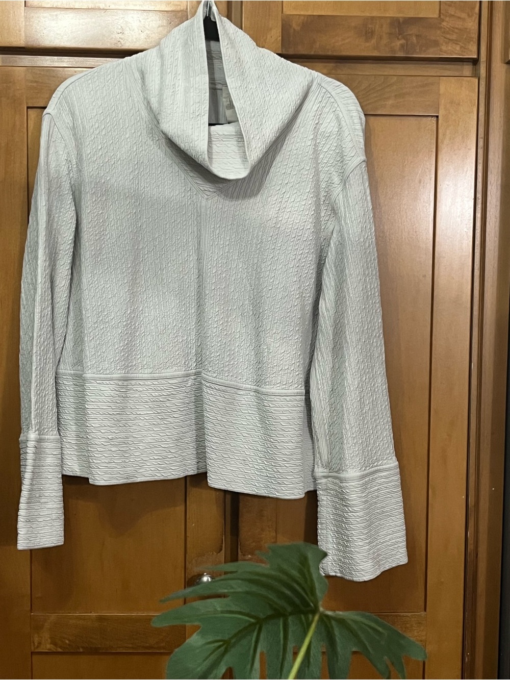 Lululemon Textured Cowl Funnel Neck Pullover Sweatshirt White Opal M/L